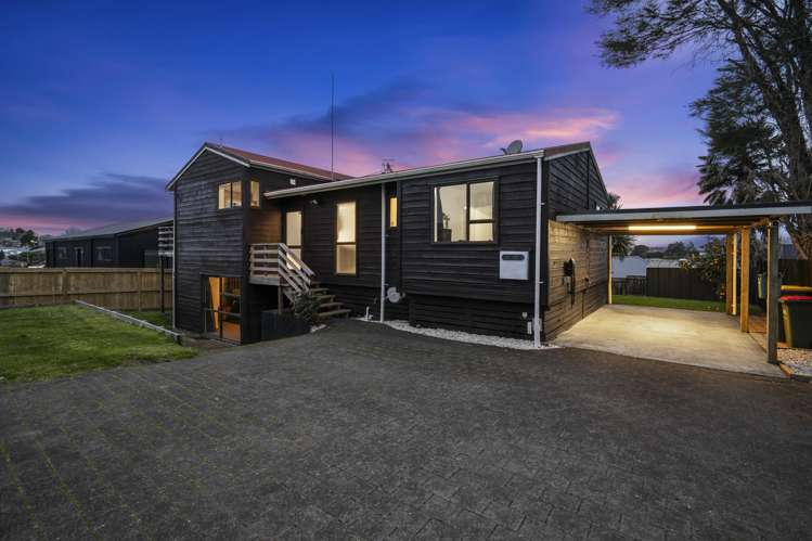 7a Huia Avenue Forest Lake_19