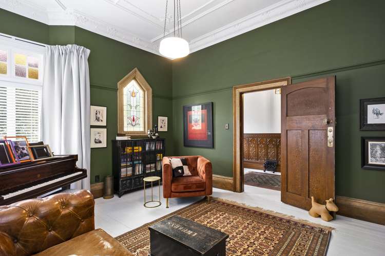 377 North Road North East Valley_6