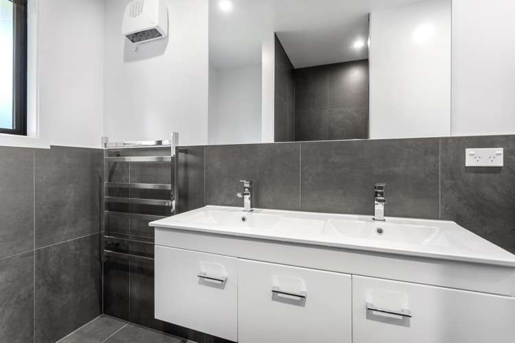 5 Little Gem Road Wigram_12