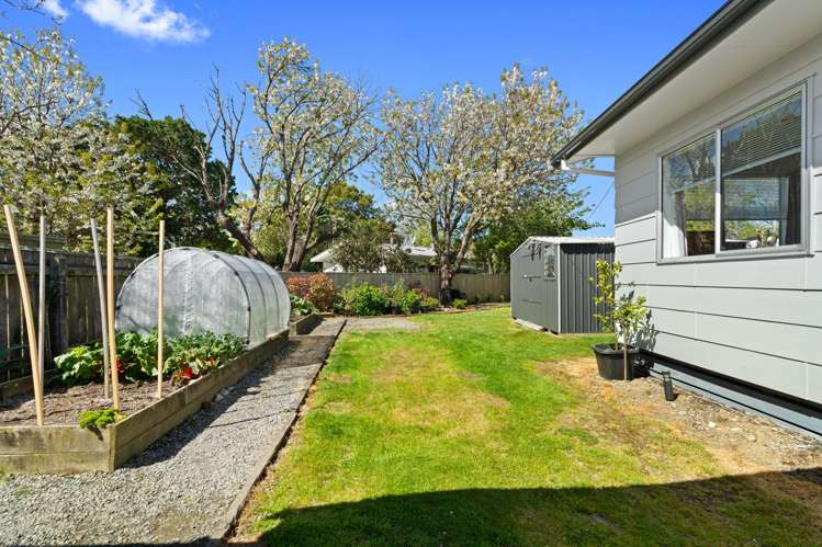 2 Tasman Crescent Carterton_18