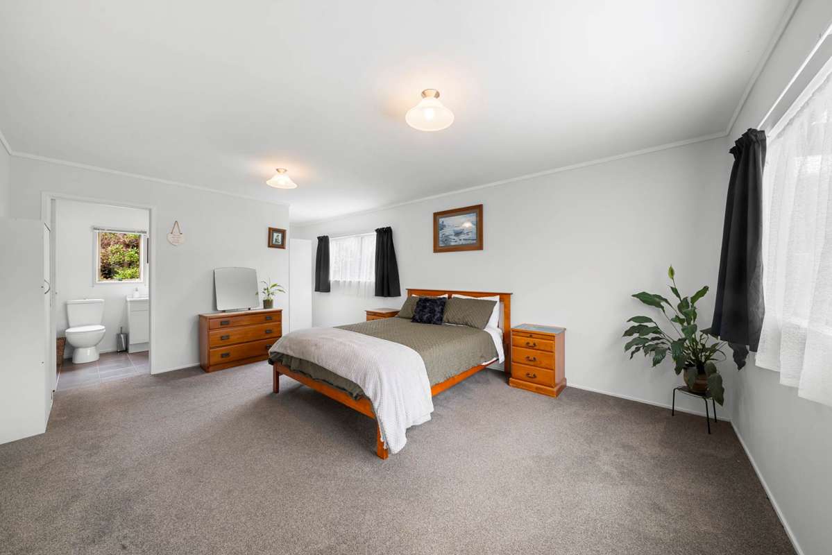 299A Clarks Beach Road_5