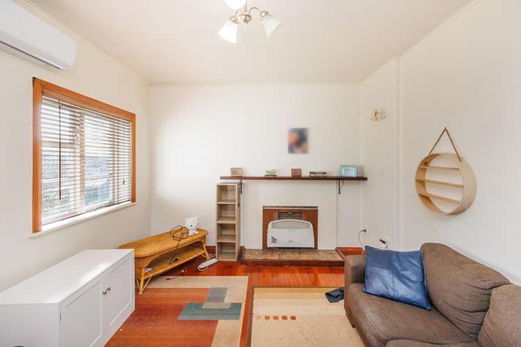 200 College Street West End_2