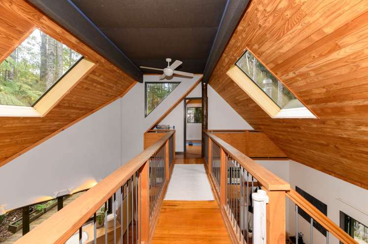 8 Kauri Loop Road Oratia_9