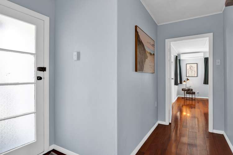 15 Wrantage Street Westown_14