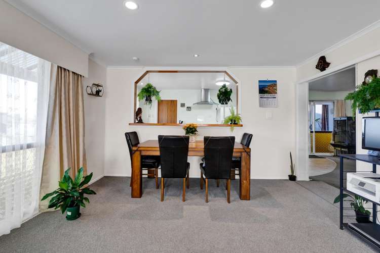 37 Warwick Road Stratford_10