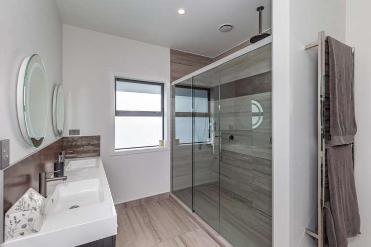 947 Koputaroa Road Koputaroa_15