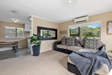 1/111 Spinella Drive_3