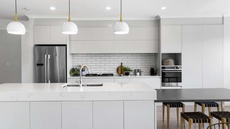 89d William Bayes Place Red Beach_8