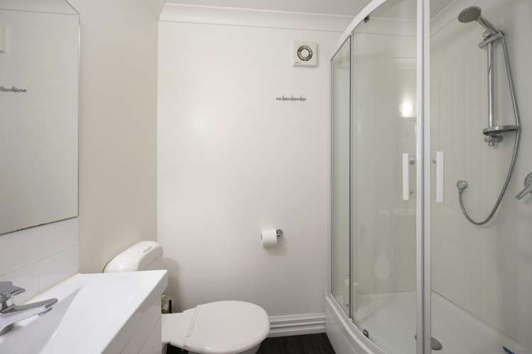 13C Lawrence Street Newtown_11