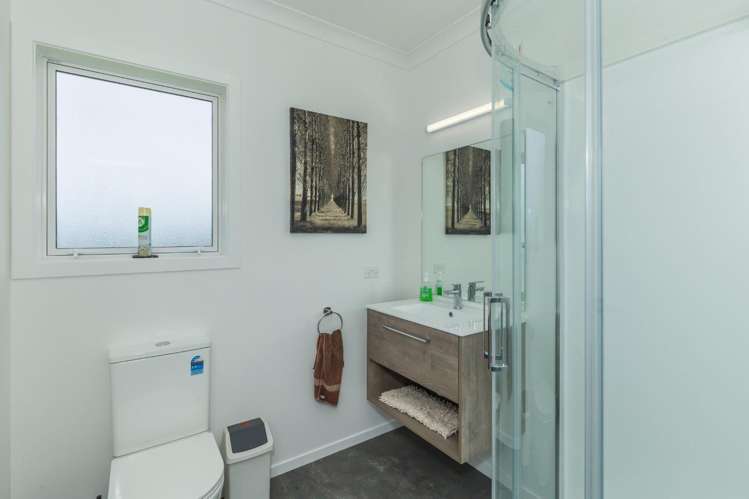 33 Wakefield Road Levin_23