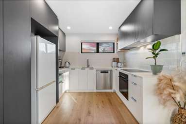3/111 Hobsonville Road_3