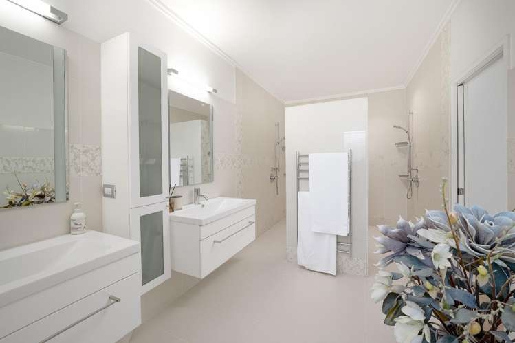 7 Burgundy Park Avenue Henderson_21