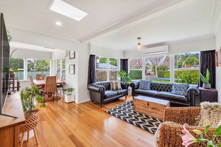 2 James Place Opaheke_1