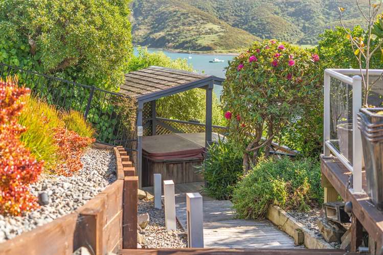 62 Kiriwai Road Paremata_30