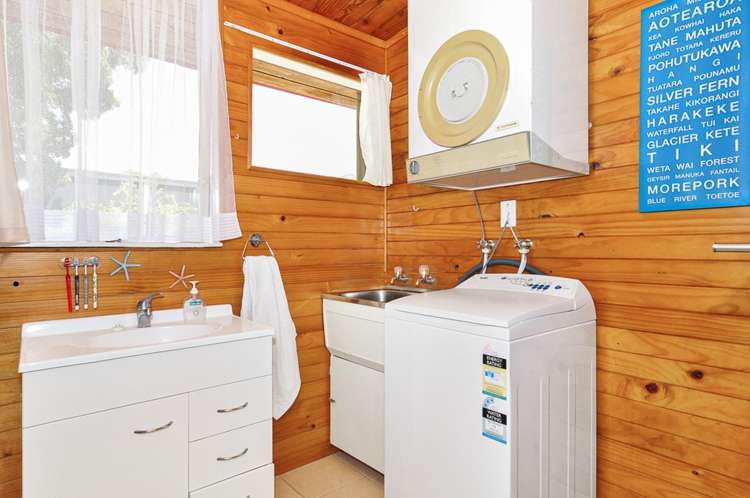 305 Linton Crescent Whangamata_18