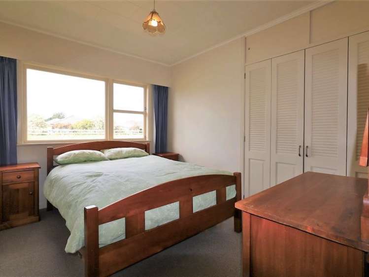 27 Hilton Road Carterton_13
