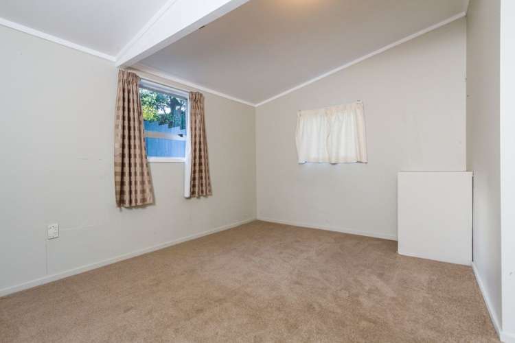 35a Roberts Road Te Atatu South_18