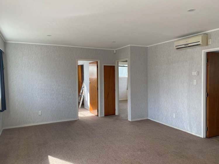 1/42 Halsey Road Manurewa_1