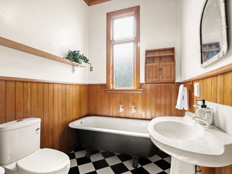 206 Surrey Street Saint Clair_15