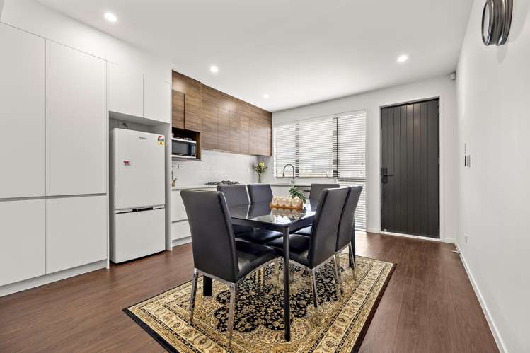 7 Stroom Street Flat Bush_12
