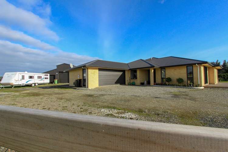 56 Sunrise Drive Seaward Bush_19