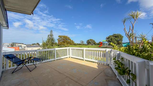 112 Kuranui Street Thames_1