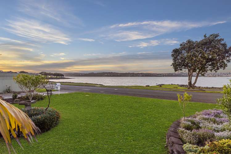 49 Kiwi Esplanade Mangere Bridge_9