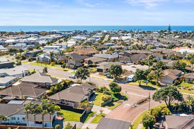 2 Aranui Drive Papamoa Beach_26