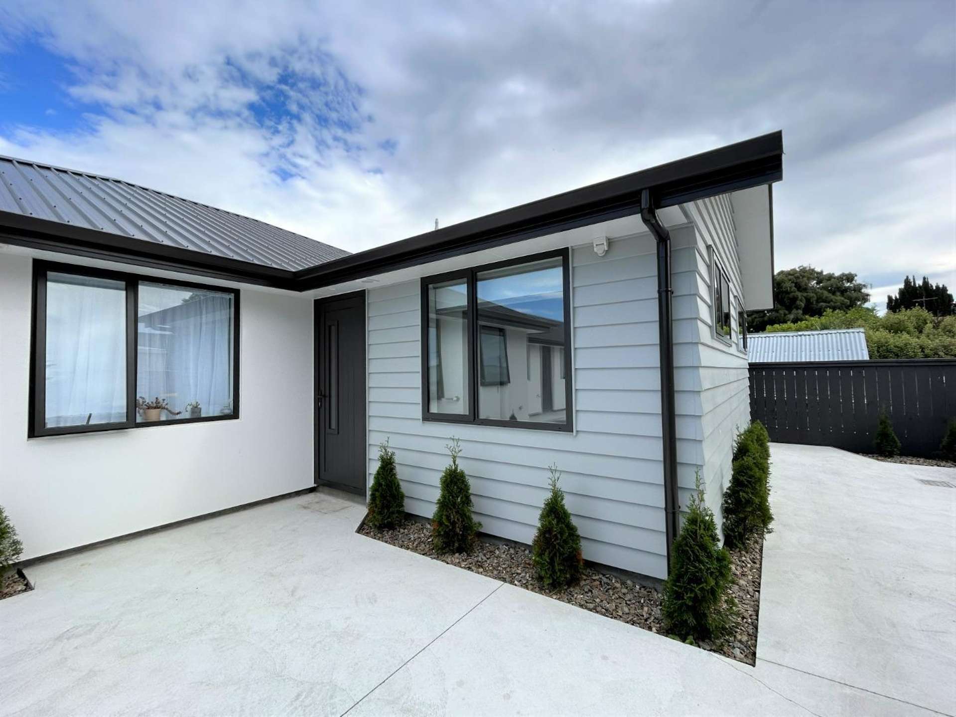 99F Factory Road 10288_0