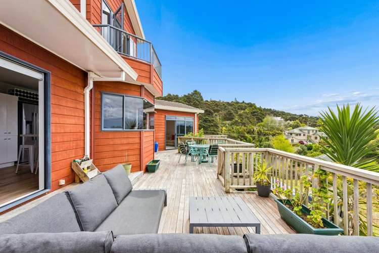 31 Rauhuia Crescent Parau_3