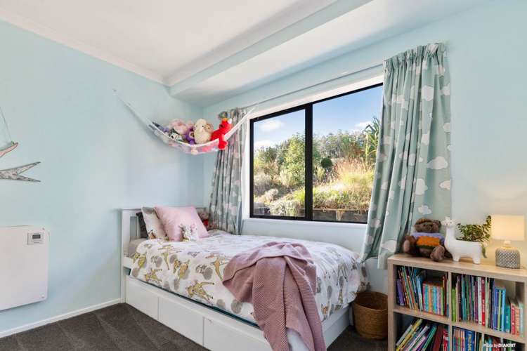 208 Craig Road Pollok_12