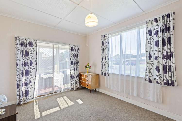 11a Queen Street Waitara_10