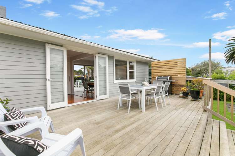 33 Crocombe Crescent Beach Haven_12