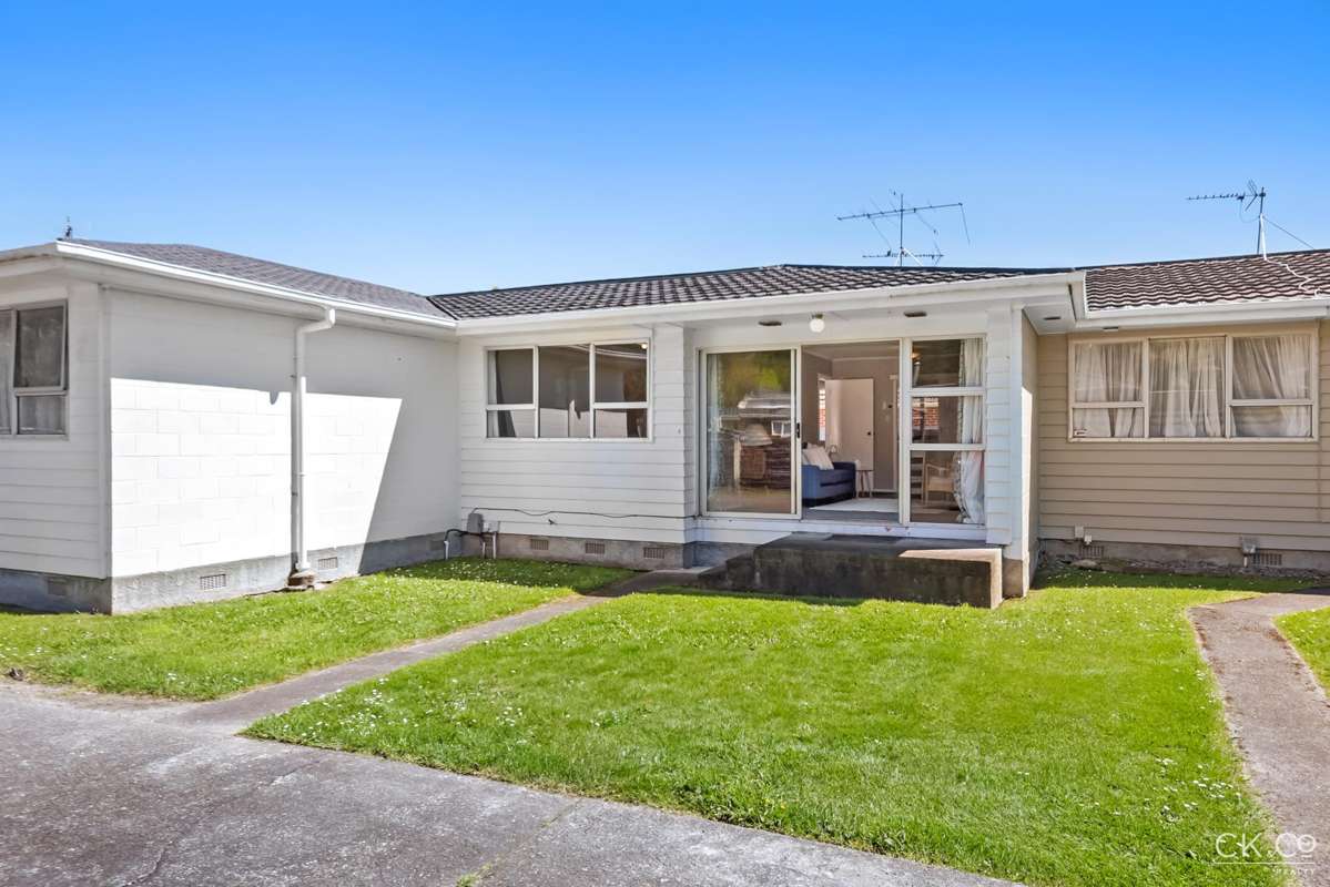 2/52A Wilford Street_0