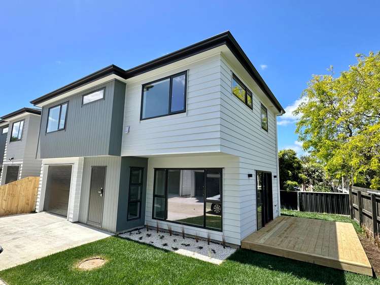 2/33A Edmund Hillary Avenue Papakura_1