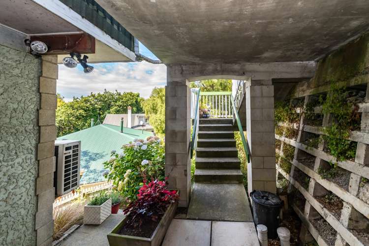 67 Easther Crescent Kew_39