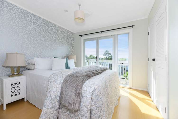 2/12 Willis Street Torbay_12