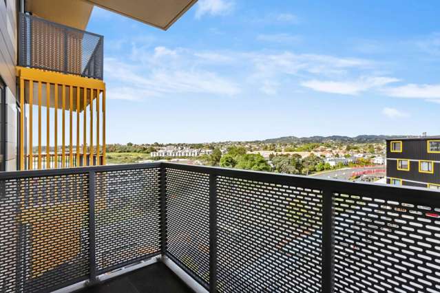 704/20 Mccrae Way New Lynn_1