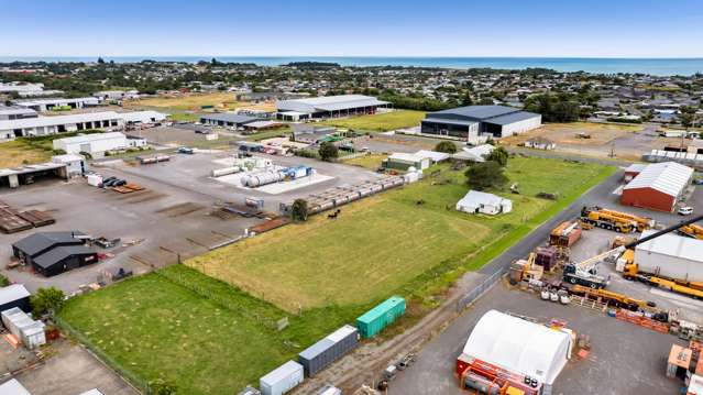 122 B and C Connett Road Bell Block_1