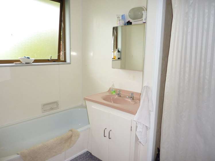 23 Ngahue Crescent Carters Beach_11