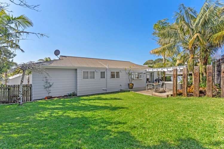 1/95 Langana Avenue Browns Bay_11