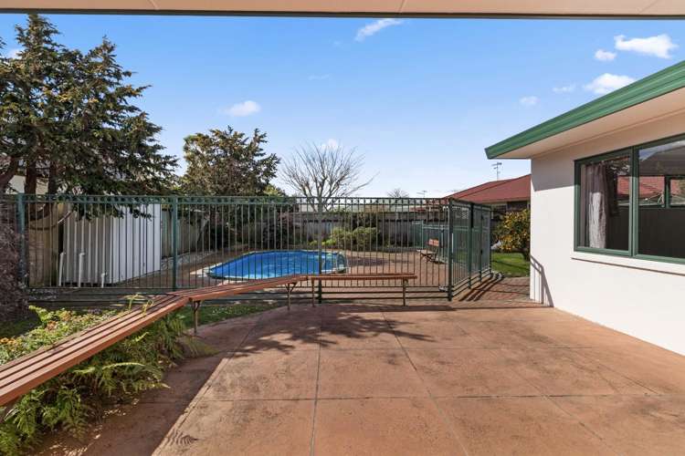 30 Caversham Drive 2612_0