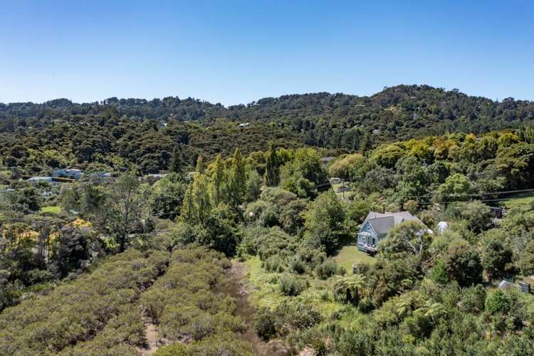 29 Landing Road Titirangi_18