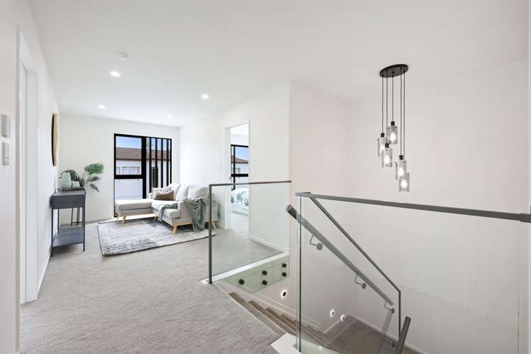 12B Butley Drive Farm Cove_16