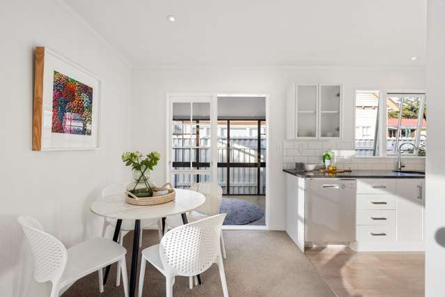 165b Queens Drive Lyall Bay_4