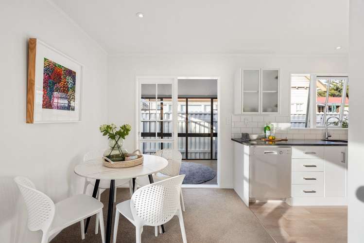 165b Queens Drive Lyall Bay_4