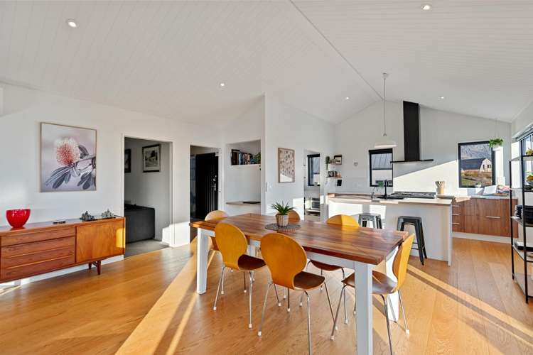 2 Wanderer Lane Jacks Point_15