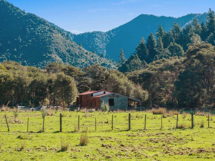 Lots 3 4 5 Nydia Bay Marlborough Sounds_10