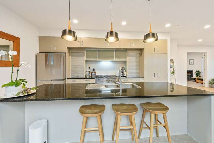 14 Archer Rayner Place Greenhithe_8