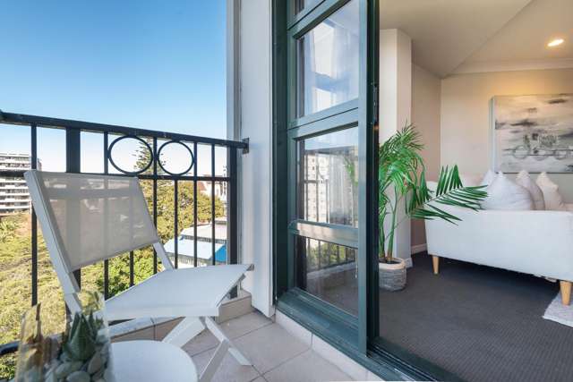 7l/100 Greys Avenue Auckland Central_3